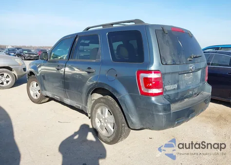 2011 Ford Escape Xlt z USA, uszkodzony, nr VIN 1FMCU9D78BKC08160